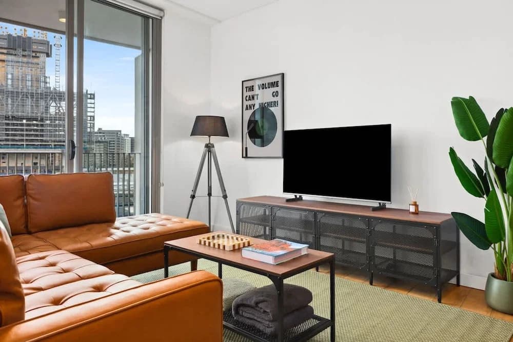 Central Charming 2 Bedrooms With Balcony Aircon - photo 3