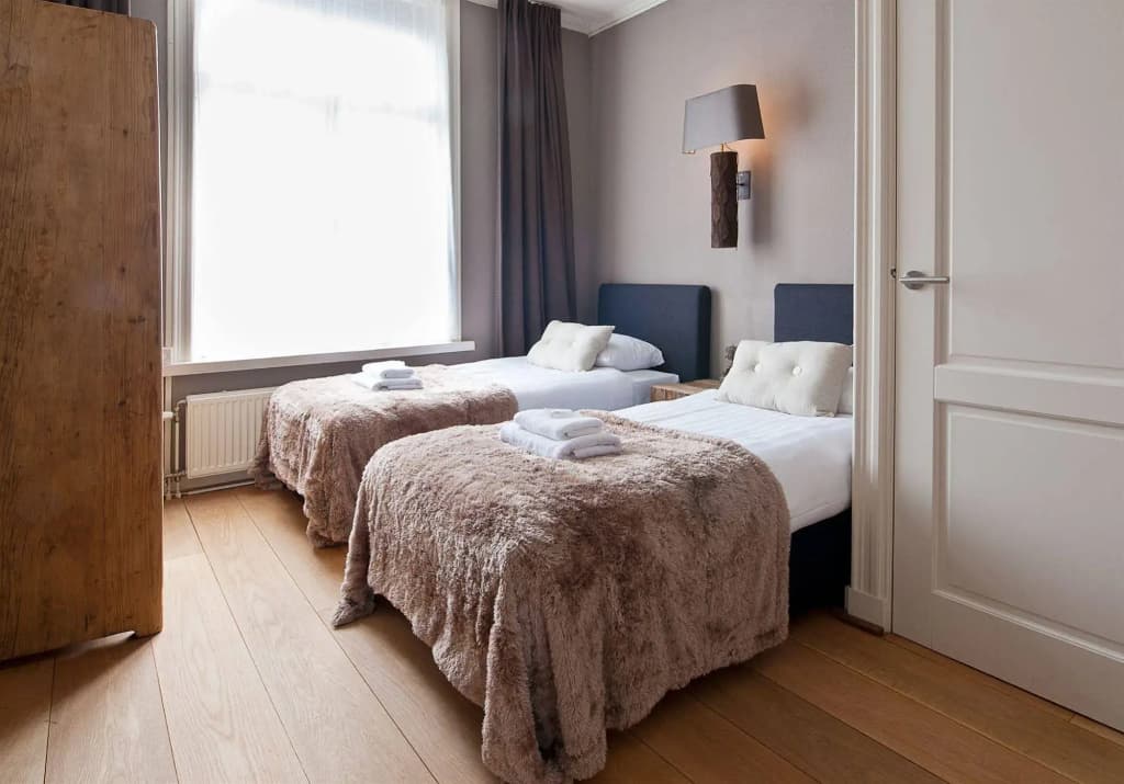 Leidsesquare Apartments - photo 2