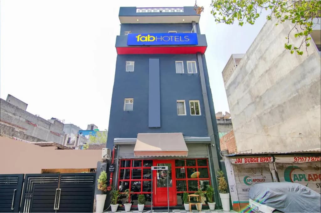 FabHotel Chawla House - photo 24