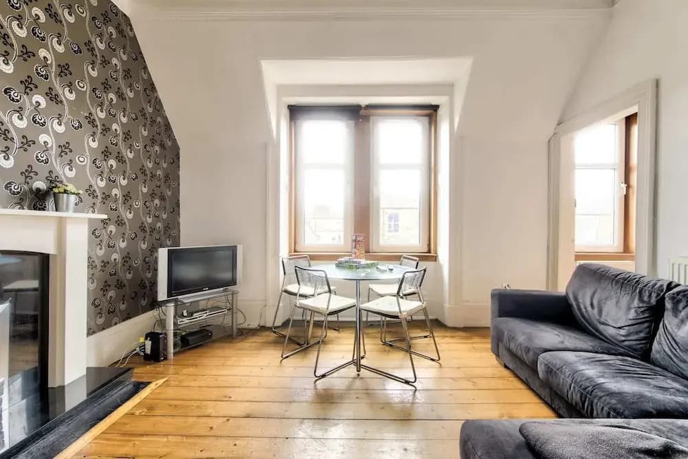 Central location! 2BDR Flat in Haymarket - photo 5