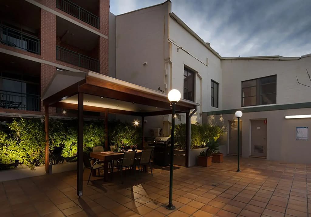 Best Western Plus Camperdown Suites - photo 17