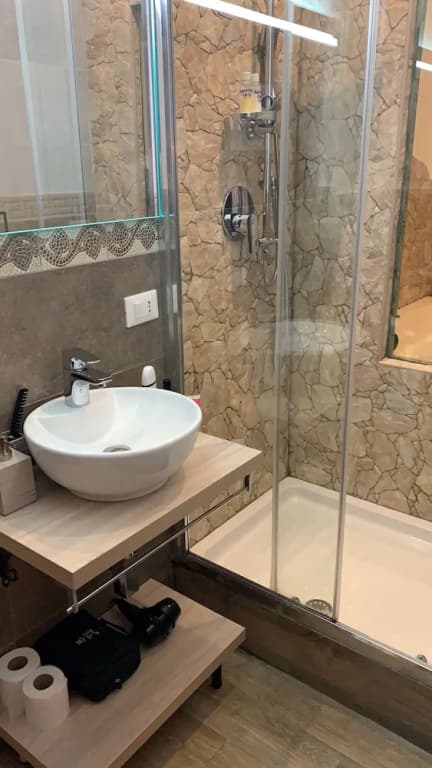 Vatican QG Rooms - photo 26