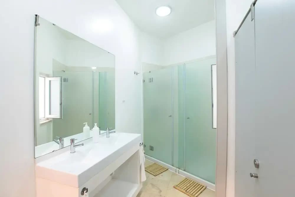 Inn Possible Lisbon Hostel - photo 9