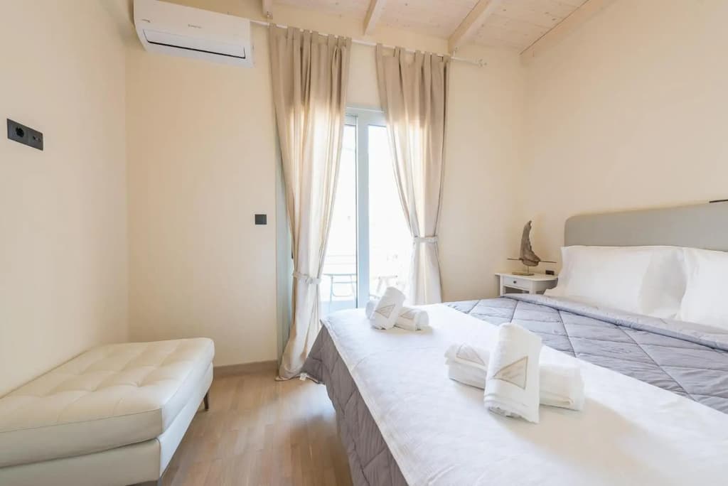 Athens Tower Boutique Apartment - photo 3