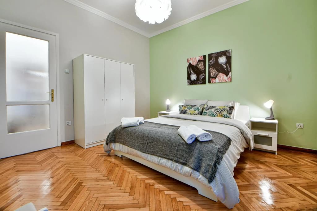 Thiras Lovely Apartment - photo 6