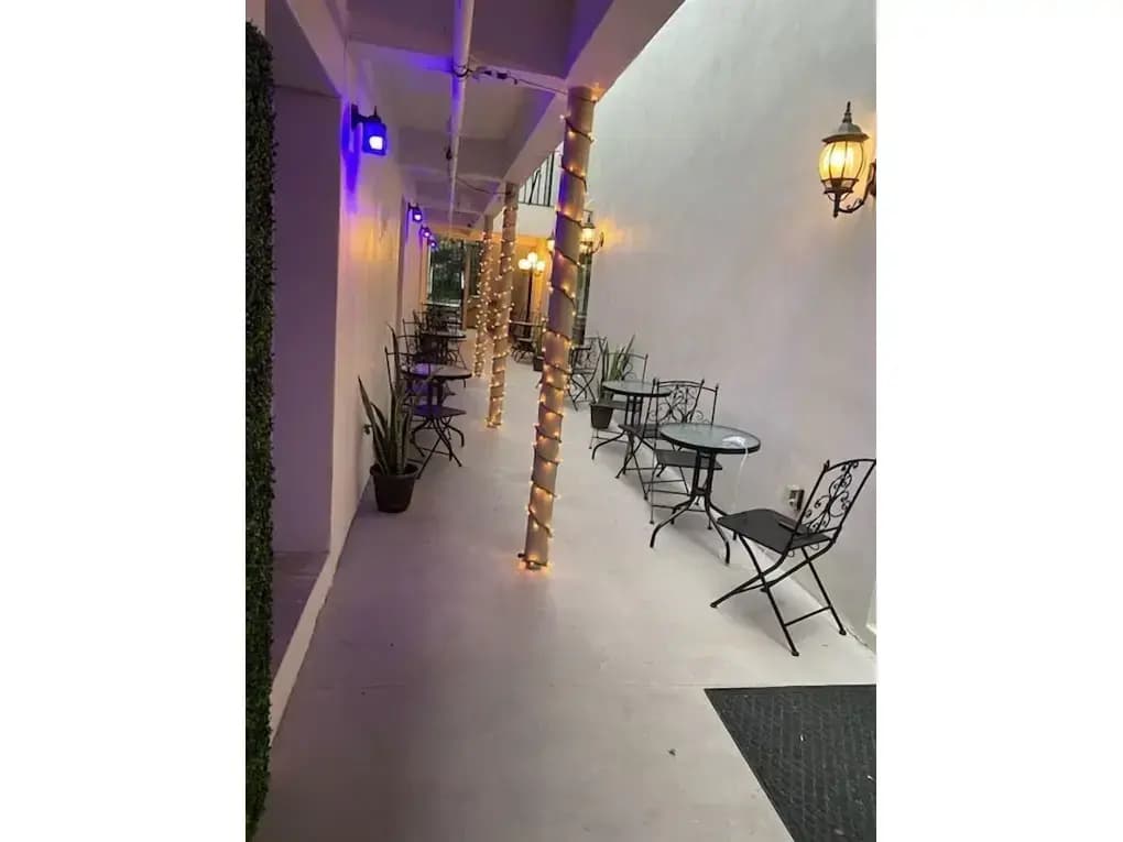 Dunns Josephine Hotel - photo 18