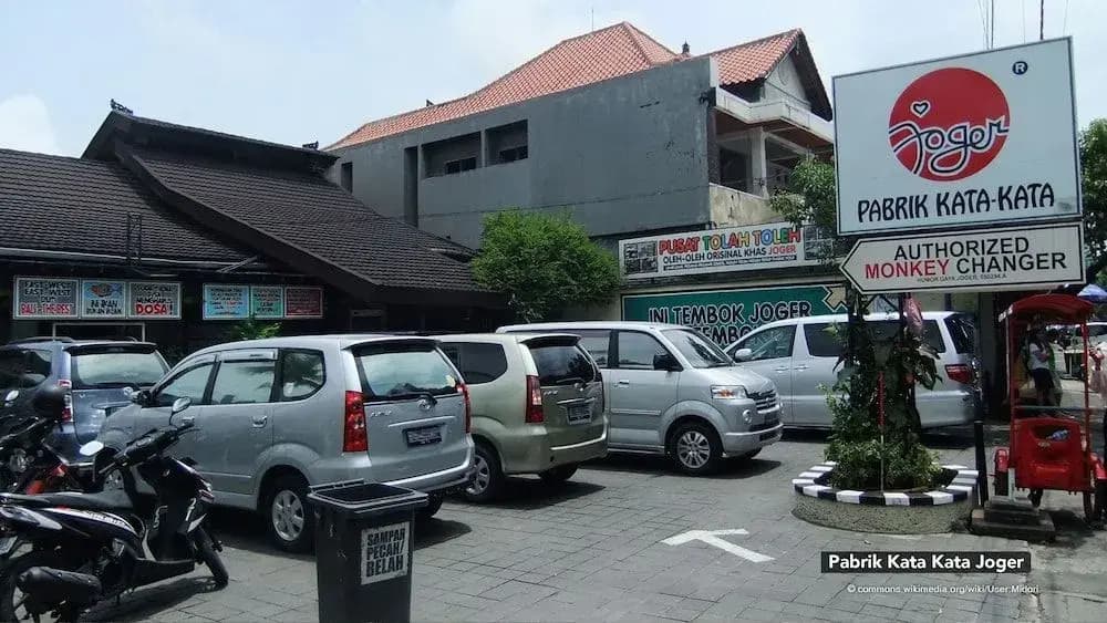 ZEN Hostel Jalan Patimura Legian - photo 25