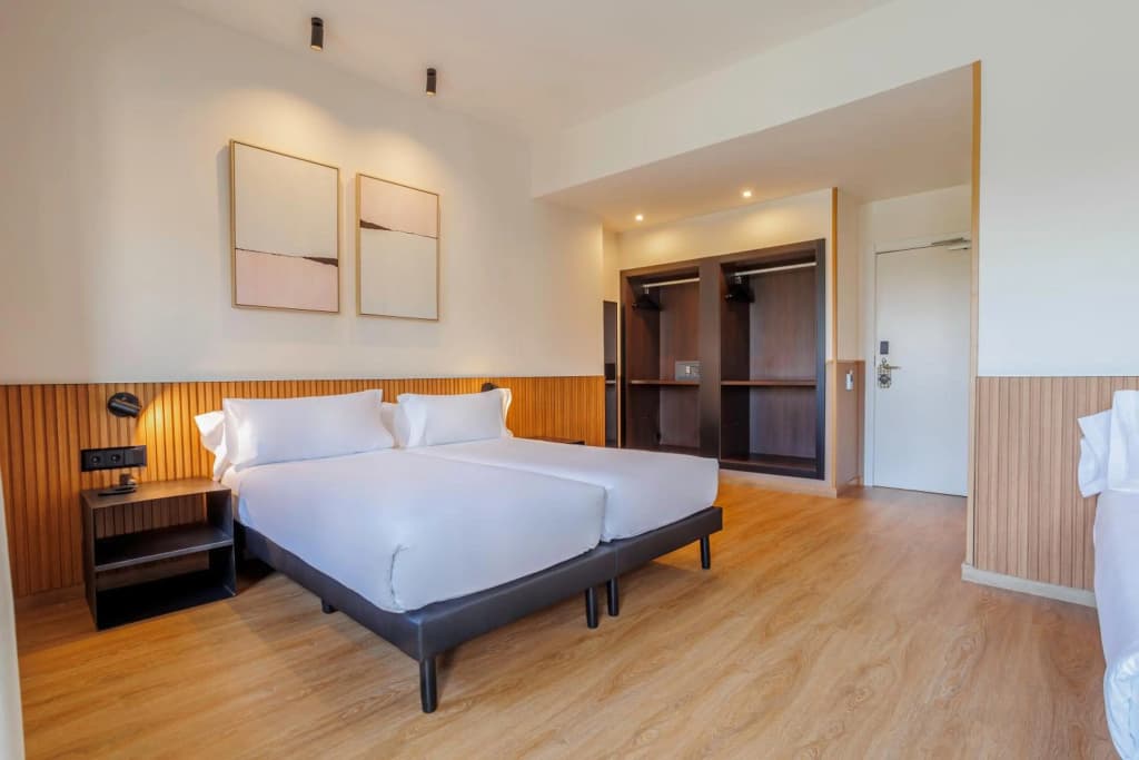 Hotel Acta Madfor - photo 44