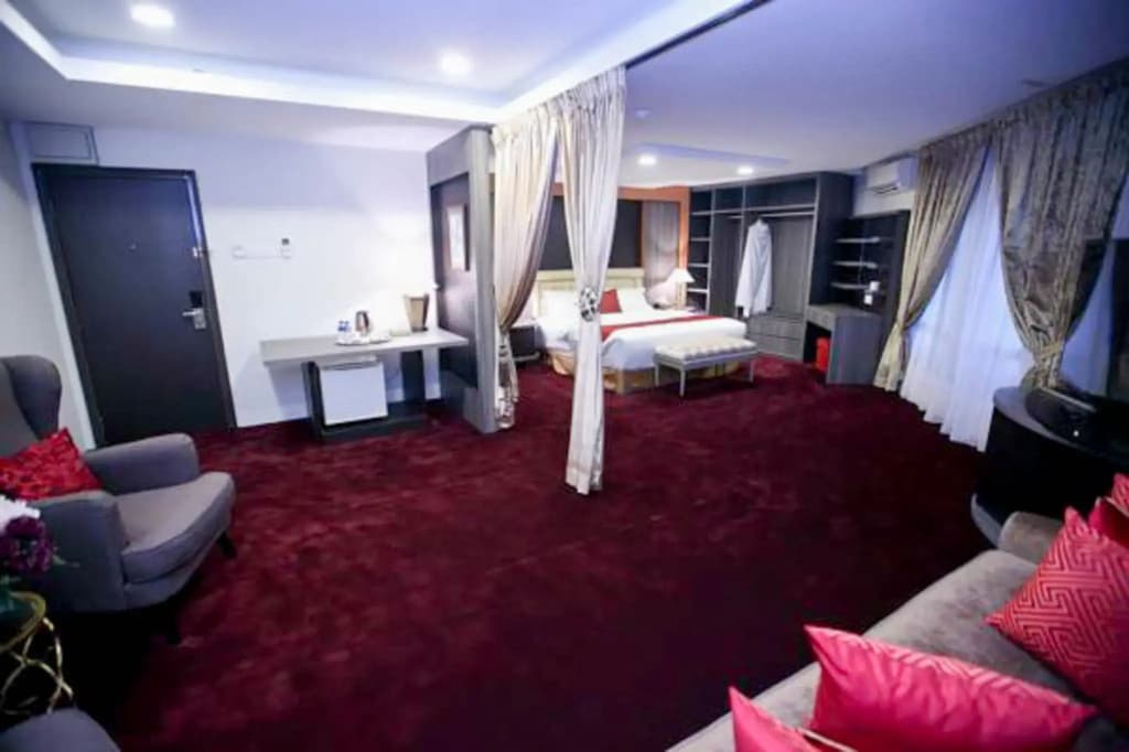 Al Khatiri Hotel - photo 7