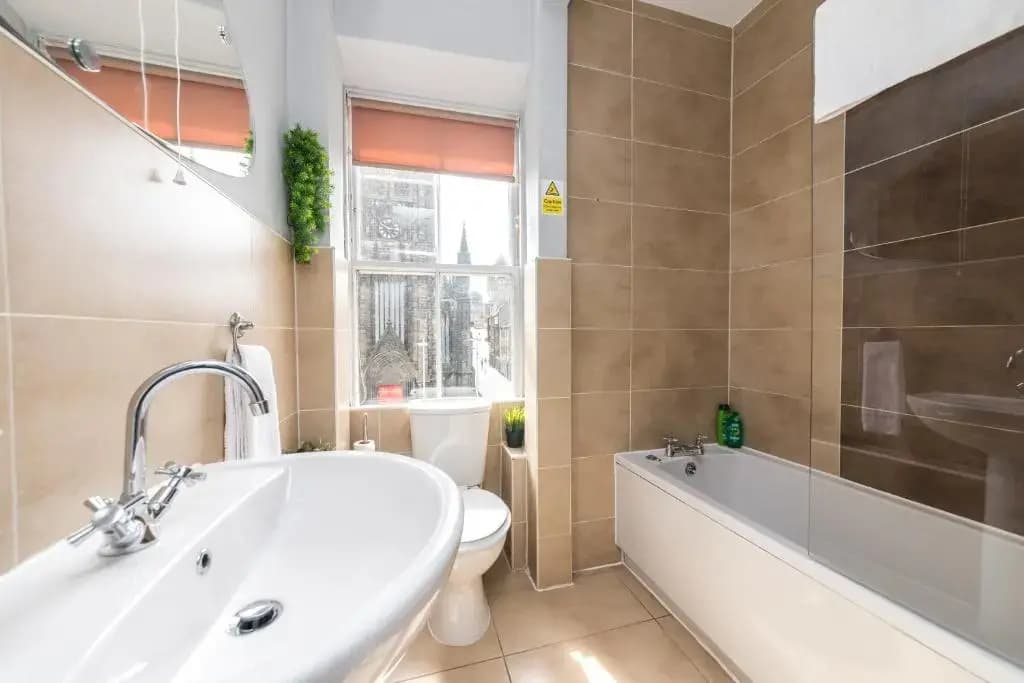 F&O Apartments - 1 bedroom Royal Mile apt Stunning castle view Sleeps 2 - photo 6