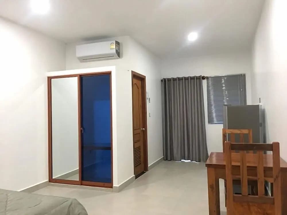 MN Apartment - photo 3