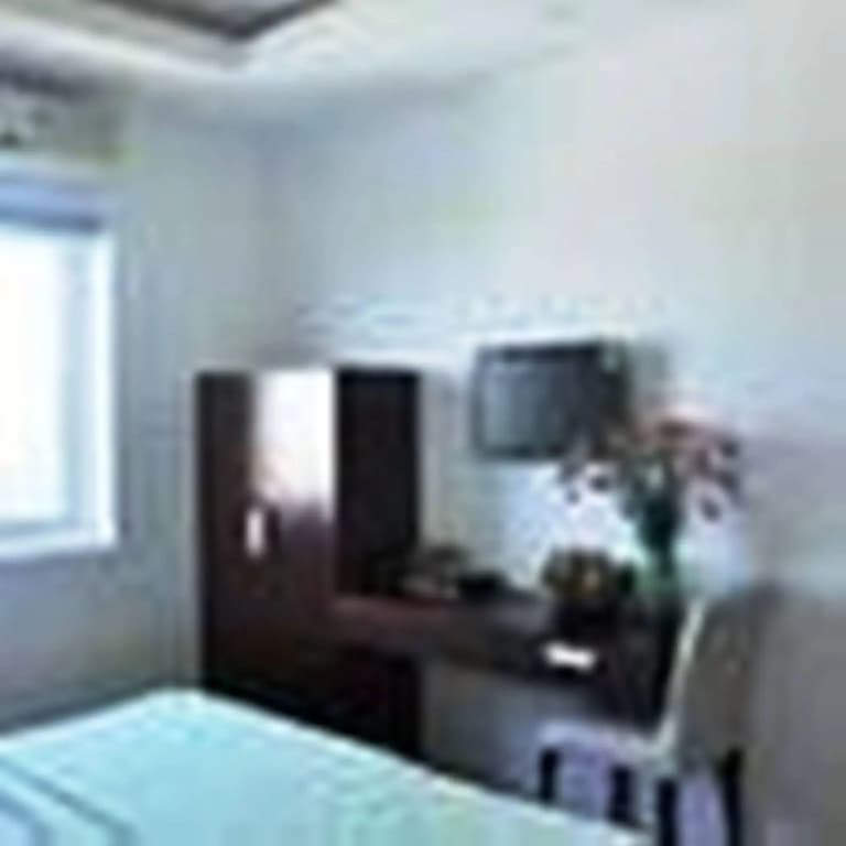 Yen Tran Hotel - photo 17