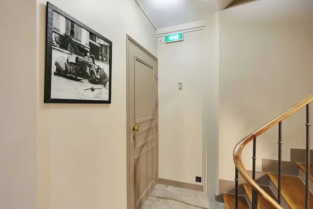 Cosy Apartment With Balcony - 2br/6p- La Roquette - photo 8