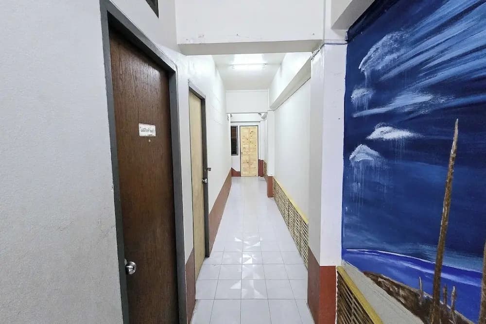 MT Friend Home & Hostel - photo 11