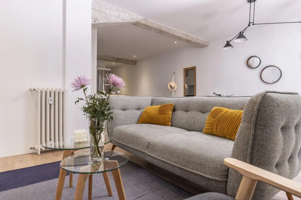 Modern & Chic 2BR/2BA apartment in trendy Chueca - photo 2