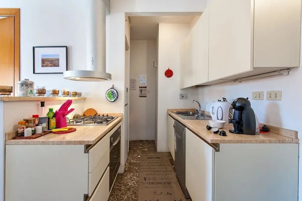 Spanish Steps Apartment - photo 17