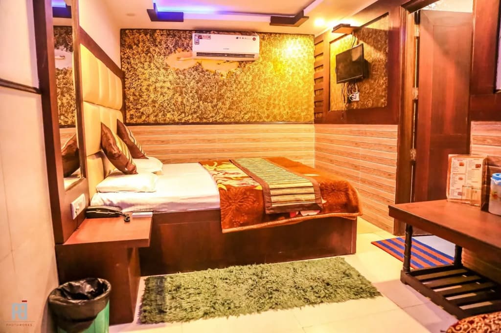 Hotel Glow Inn - photo 9