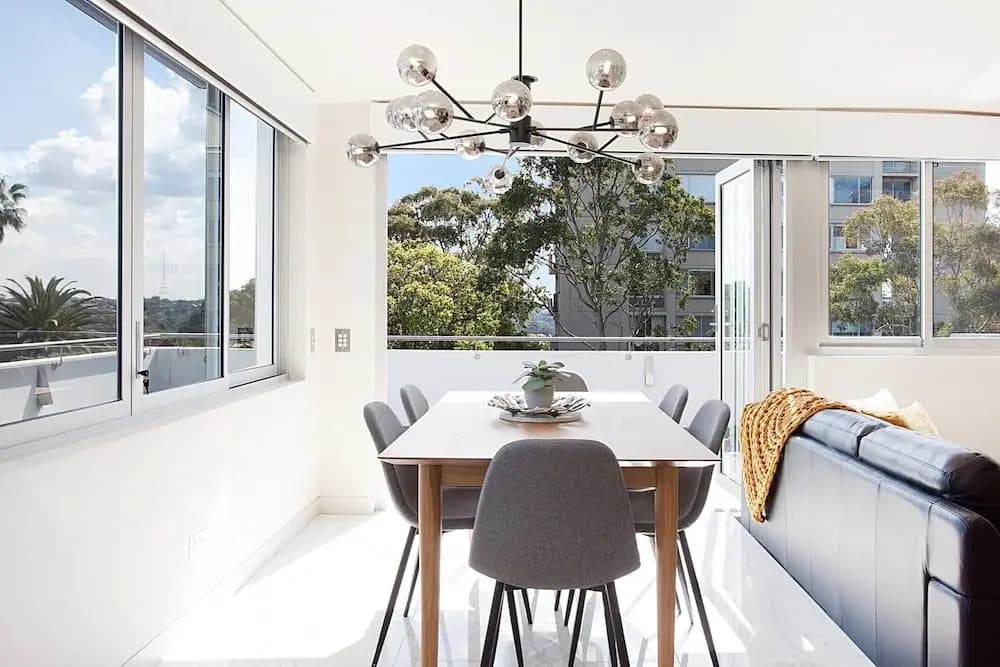 Perfect Located 2-bed With Spacious Balcony & BBQ - photo 2