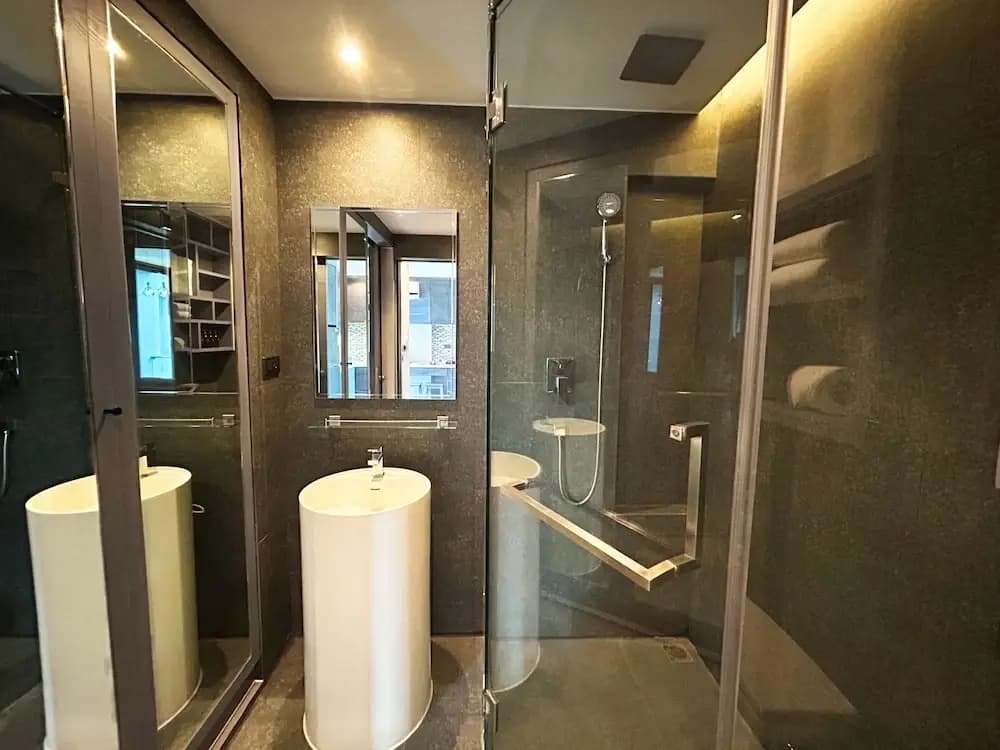 1BR with Rooftop Pool & Gym  C191 - photo 6