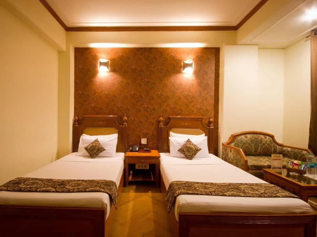 Hotel Sunstar Grand - photo 4