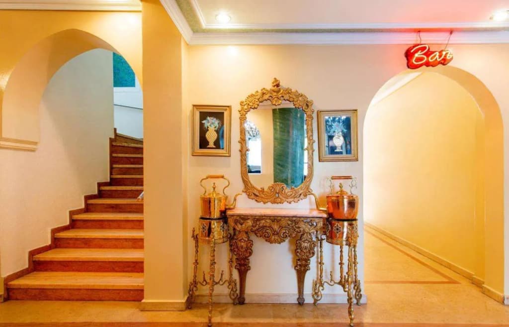 Hotel Akabar - photo 13