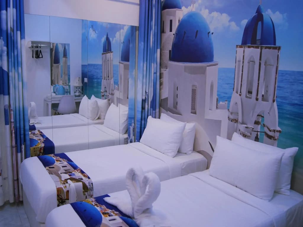 Santorini Hotel Melaka - photo 4