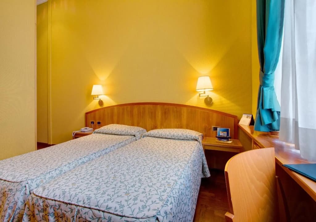 Hotel Corot - photo 3