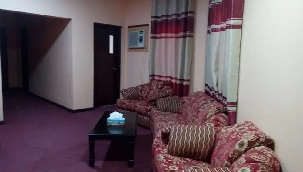 Aston Hotel Suites - photo 3
