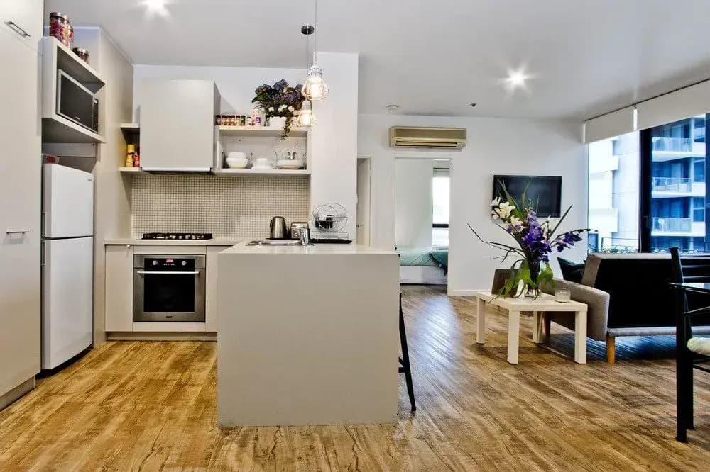 2 Bedder Melbourne Apt in New York End - photo 12