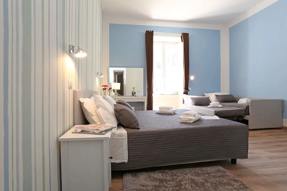 Rhome 20 - main photo
