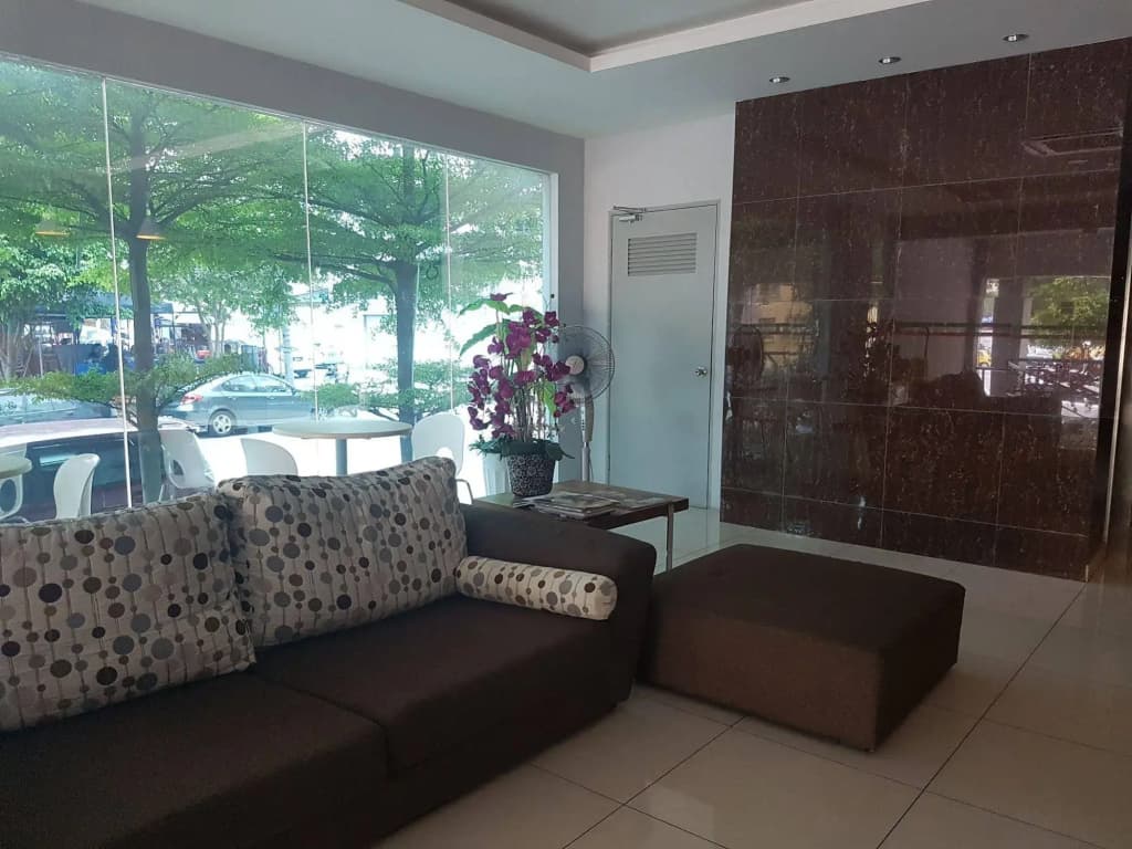Swing and Pillows — KL Sg Besi Hotel - photo 12