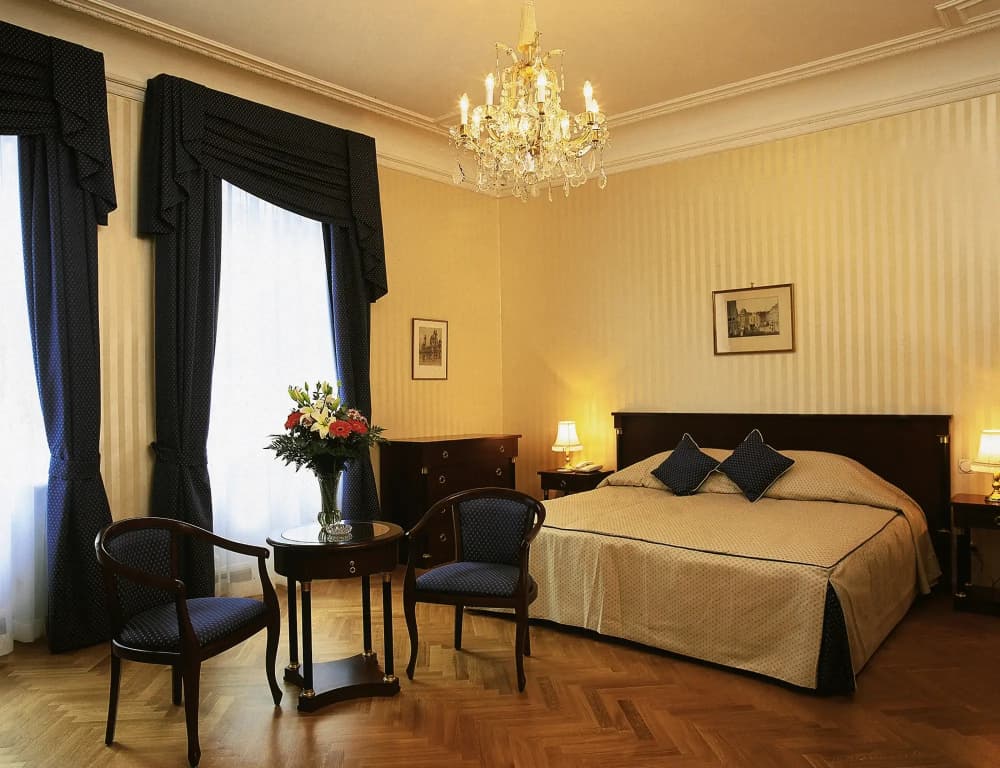 Ambassador Hotel - photo 5