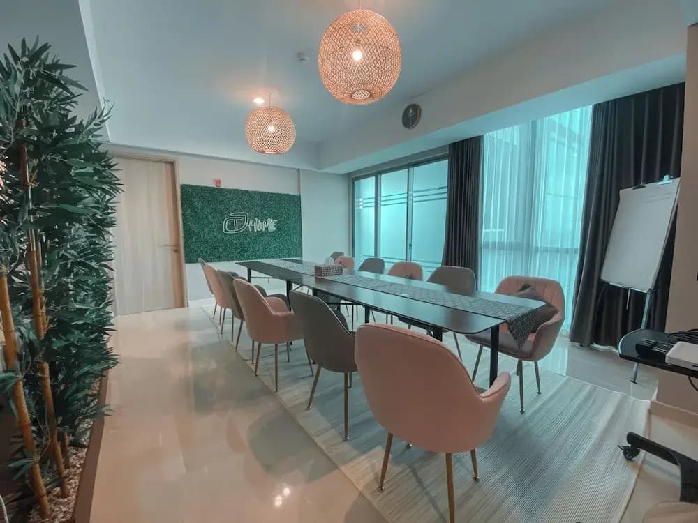 Staycation Jakarta Holland Village - photo 25