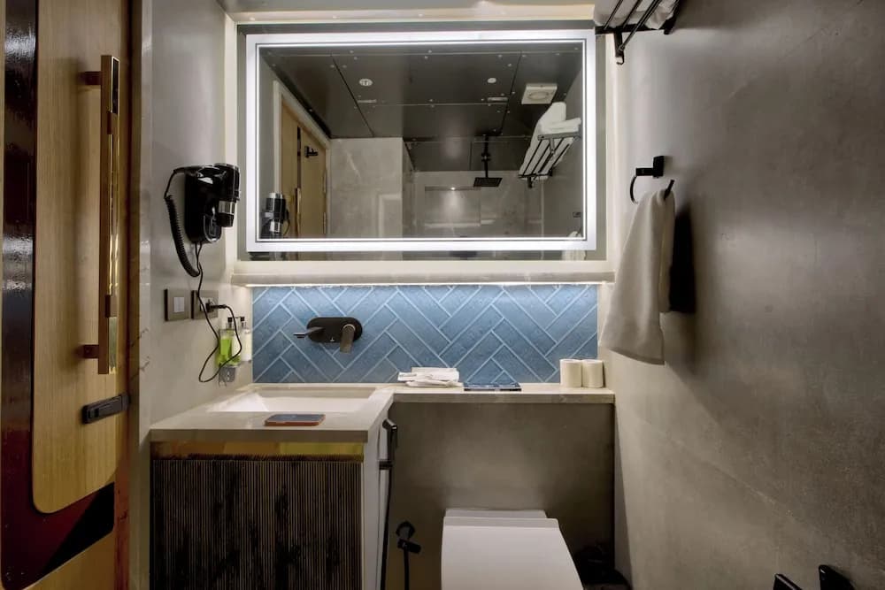 Empire Platinum Suites - photo 8