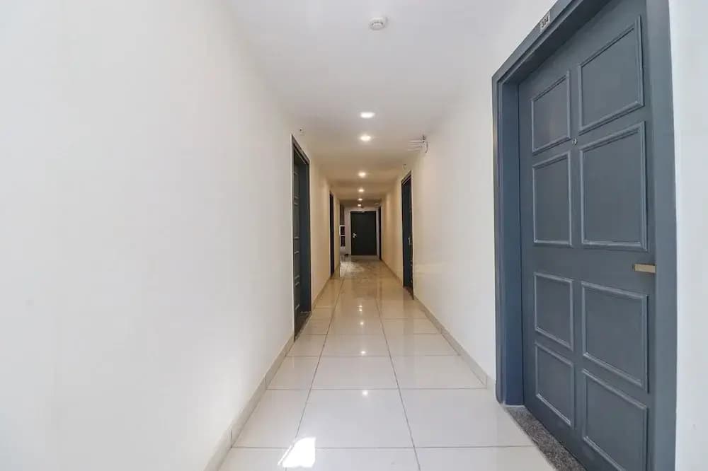 Fabhotel Vanilla - photo 12