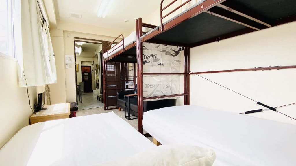 GUEST HOUSE B's Five II - Hostel - photo 20