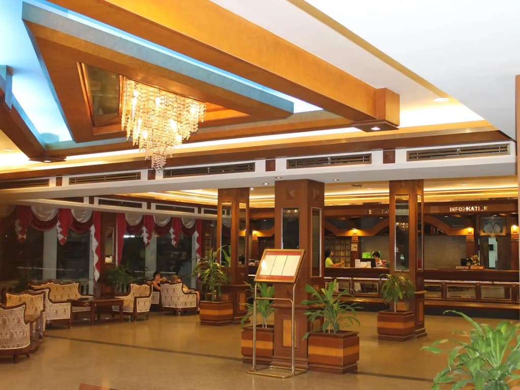 Caesar Palace Hotel - photo 23
