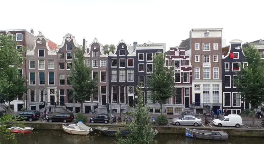 Canalside Apartments - photo 7