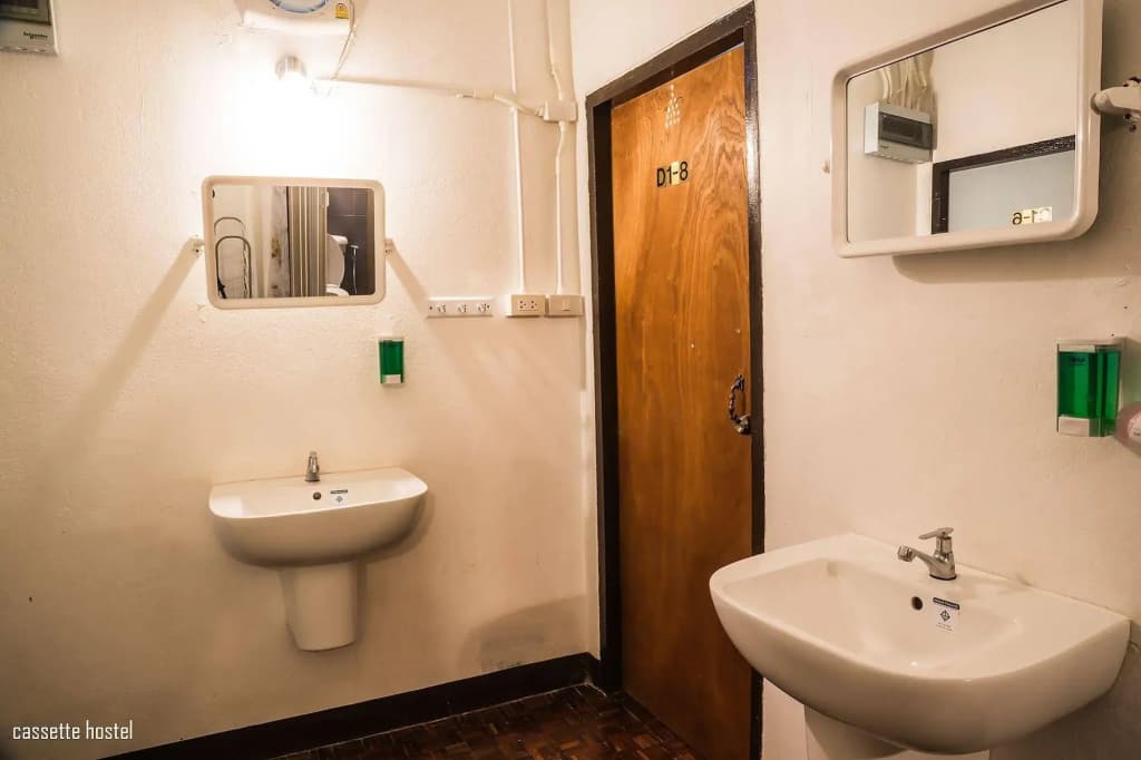 Cassette Hostel - photo 10