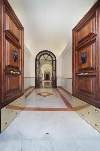 Vatican Luxury Suites - photo 13