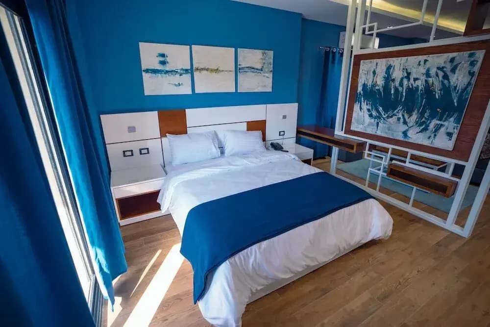 Travelholic Inn - photo 16