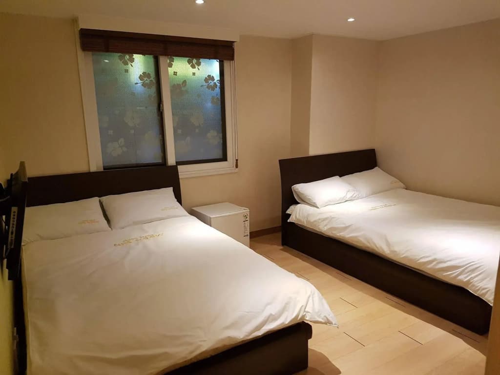 Moon Sun Guesthouse - photo 4