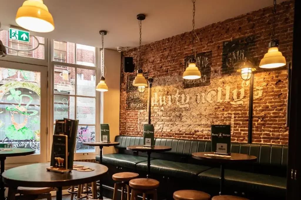 Durty Nelly's Inn - photo 15