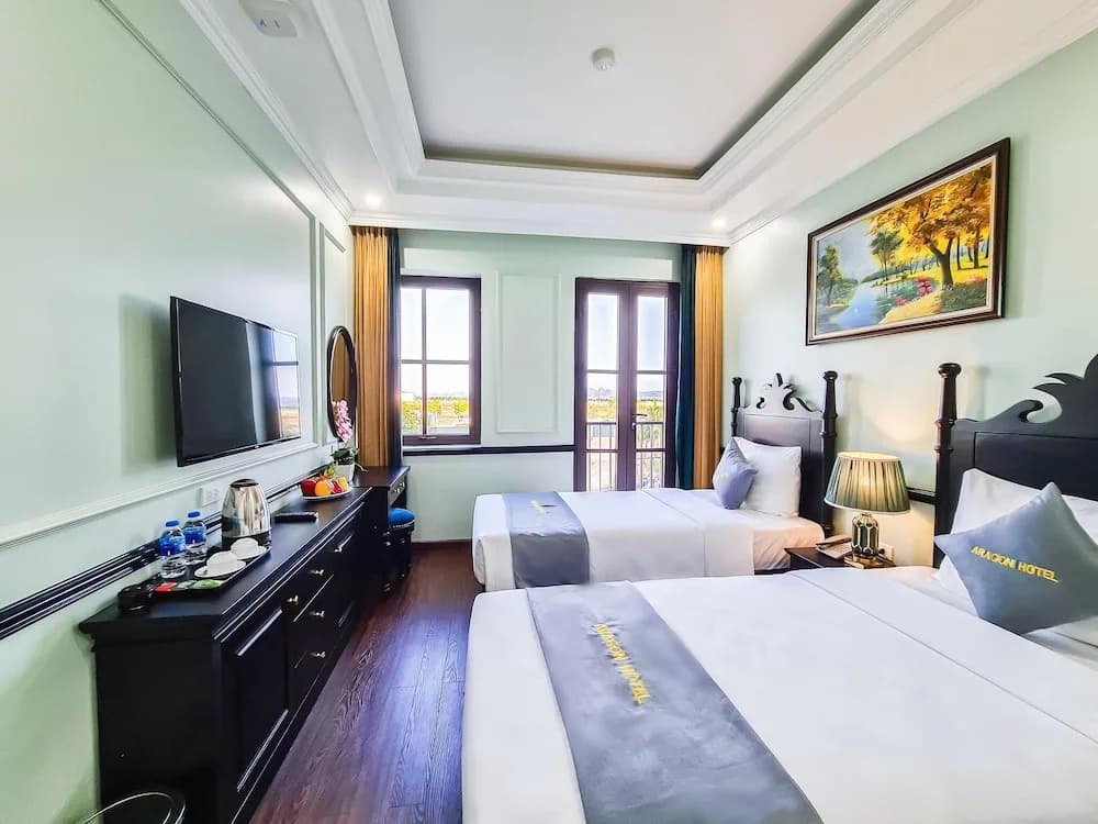 Dragon Hotel - photo 3