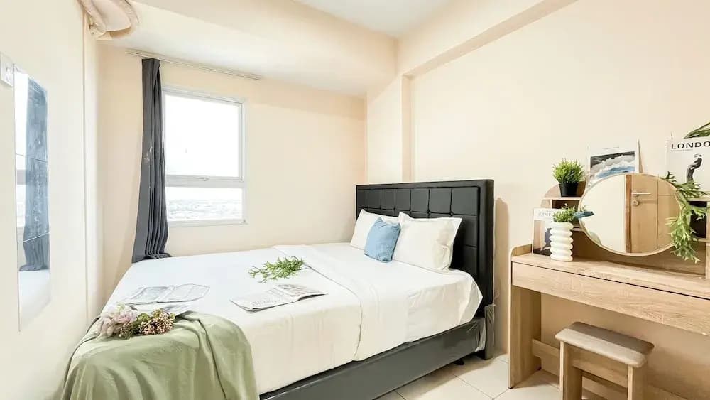 Basic 2Br Apartment At Green Palm Residence - photo 4