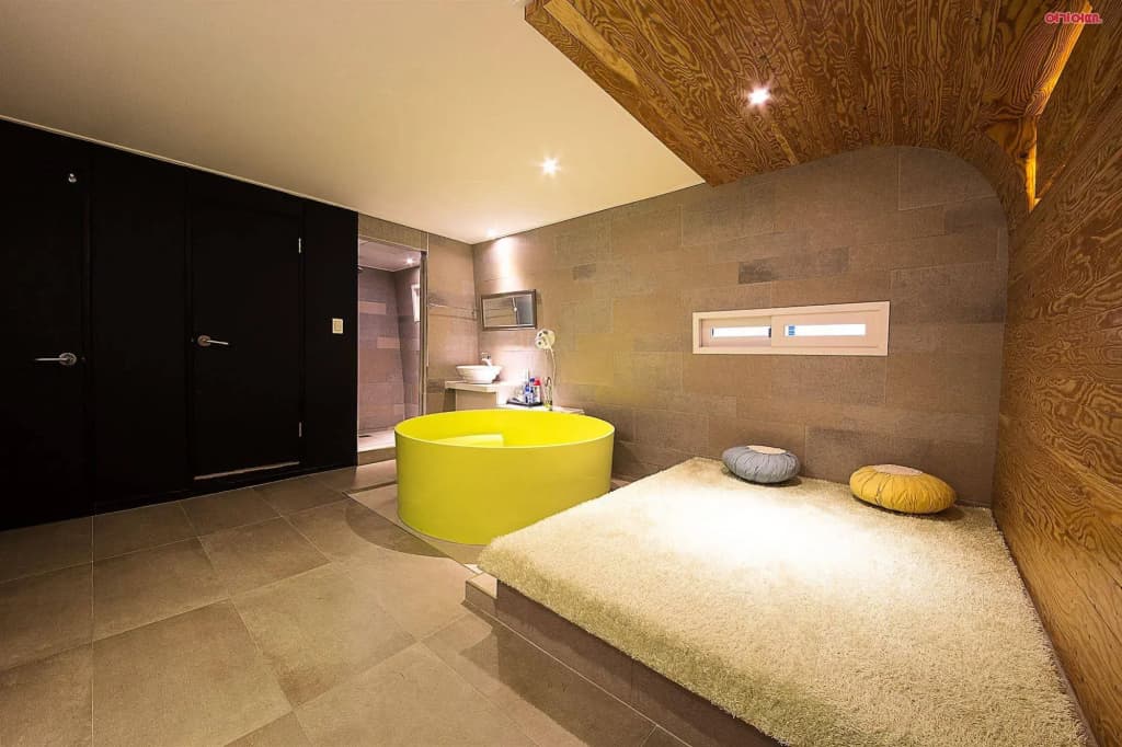 EZ Hotel - photo 11