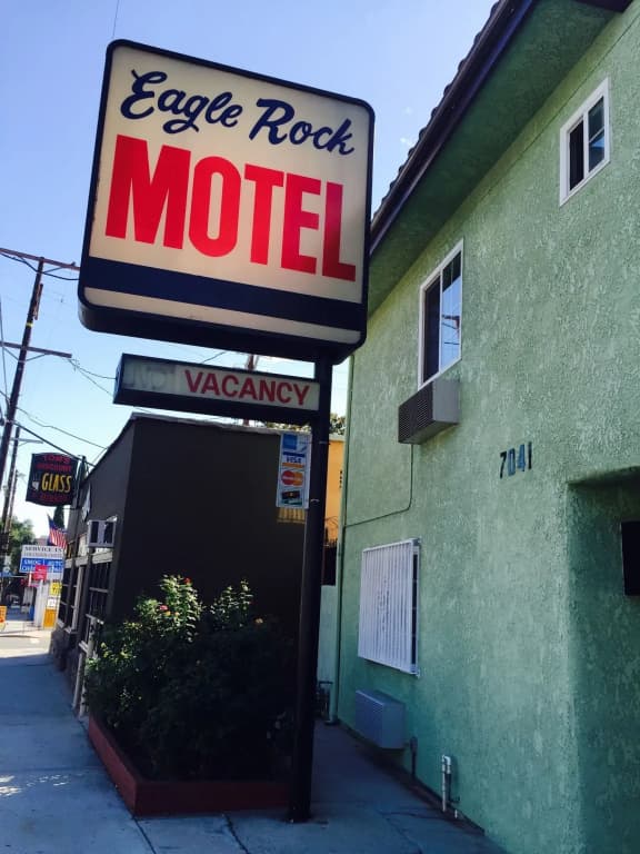 Eagle Rock Motel - photo 4