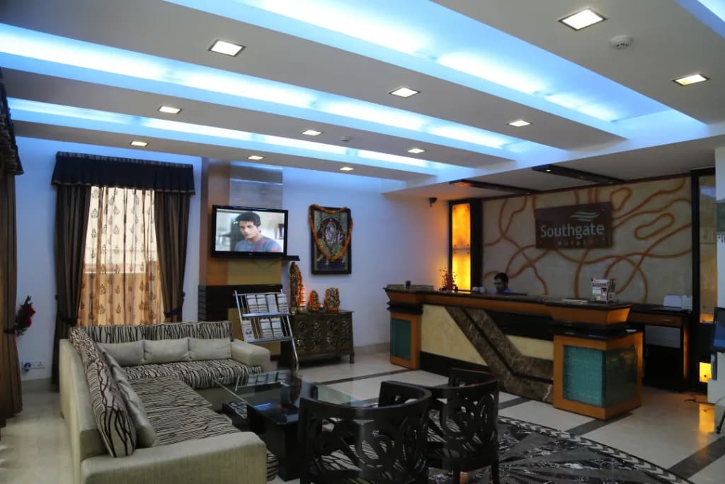 Hotel Southgate - photo 13