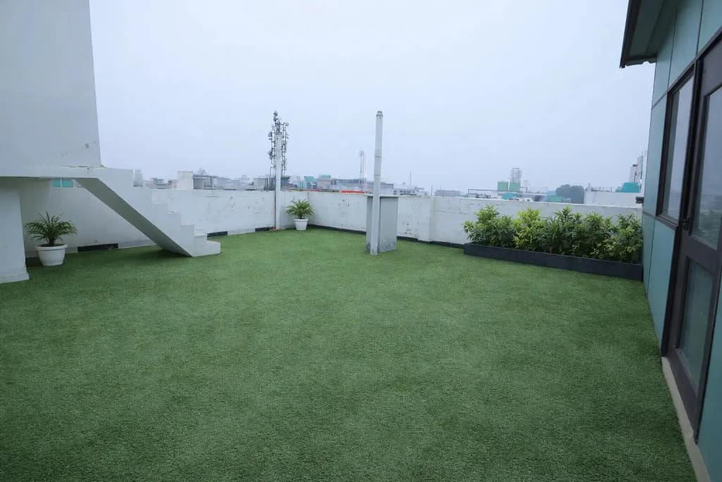 Apple Park Hotel - photo 24