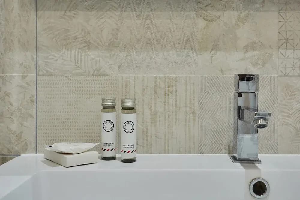 Sublime 3 Bedrooms Flat Center of Paris Montmartre - photo 8